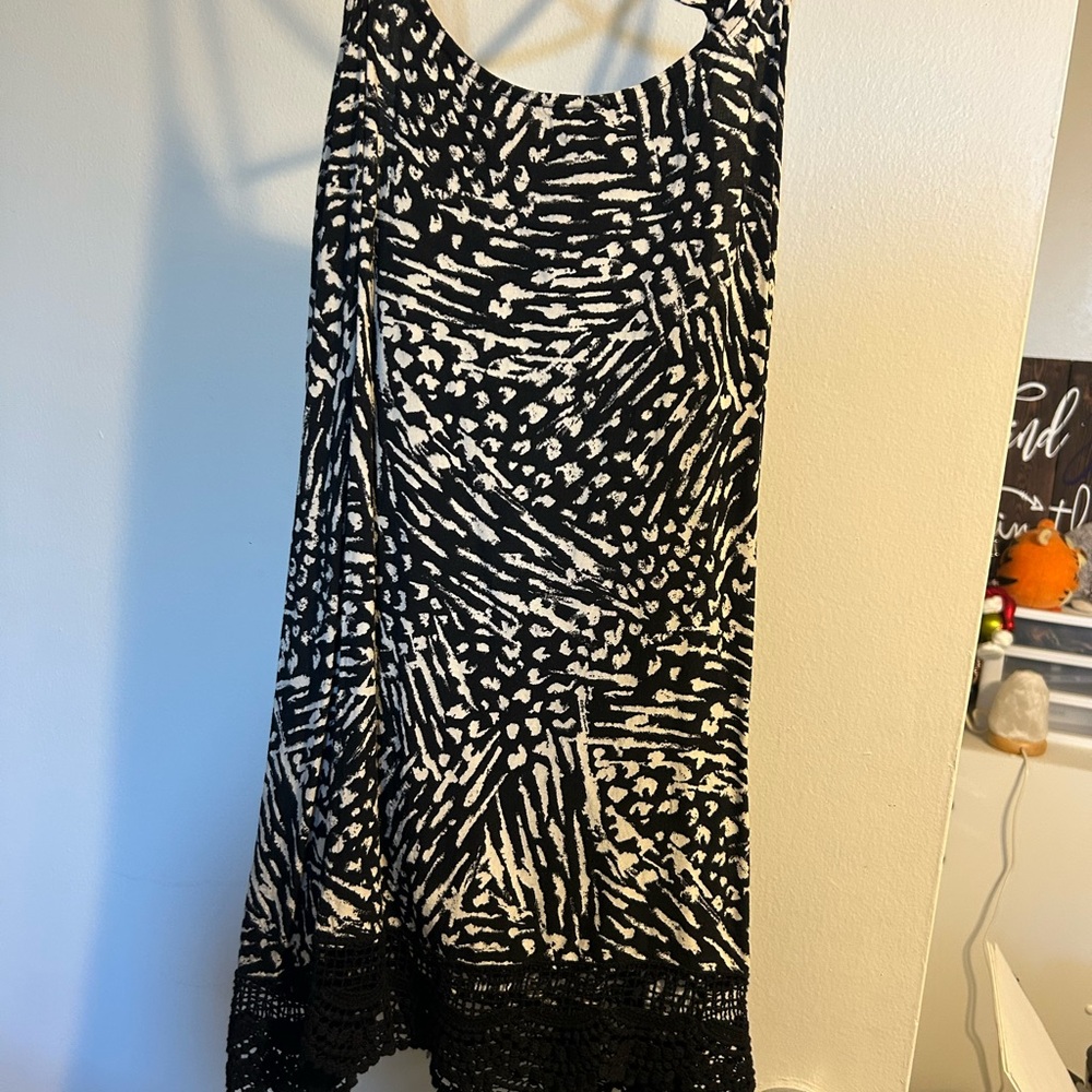 Mossimo Supply Co. Black and White Short Sleeve Top
